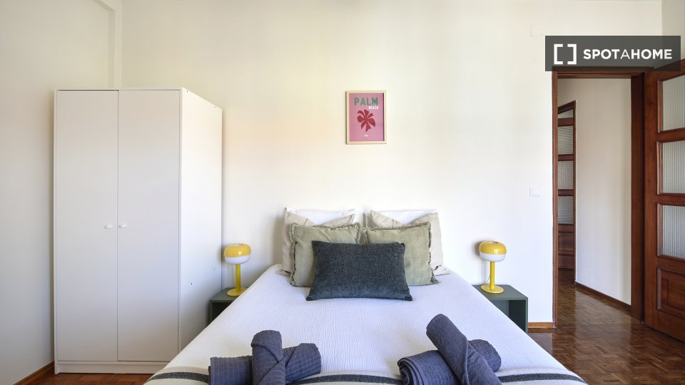 Double room Lisbon, 10 beds — photo 18