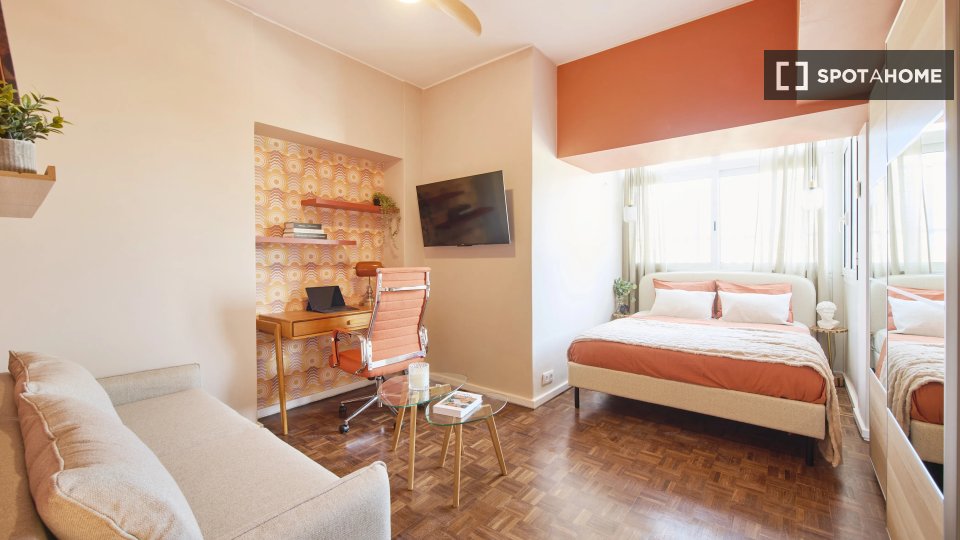 Double room Lisbon, 9 beds — photo 10