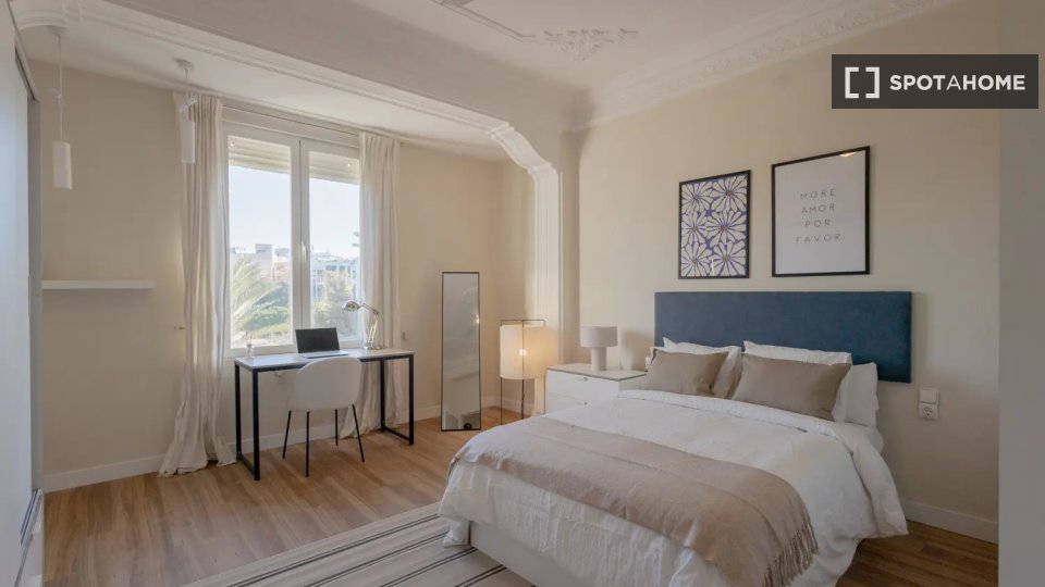Double room Valencia, 6 beds — photo 1