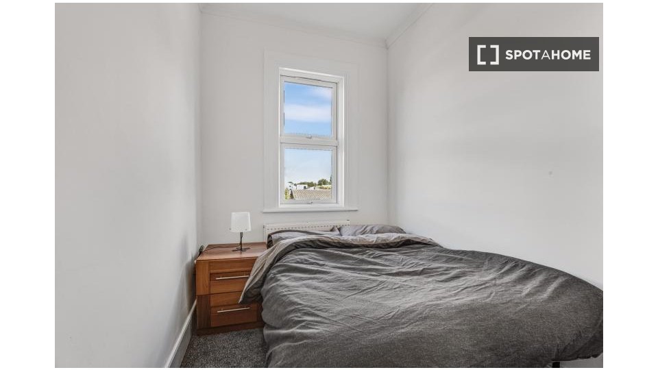 Double room London, 3 beds, 50m² — photo 2
