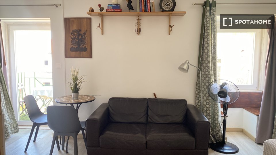 Apartment mono Lisbon — photo 1