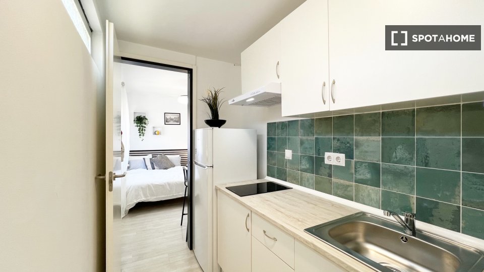 Double room Madrid, 5 beds — photo 16
