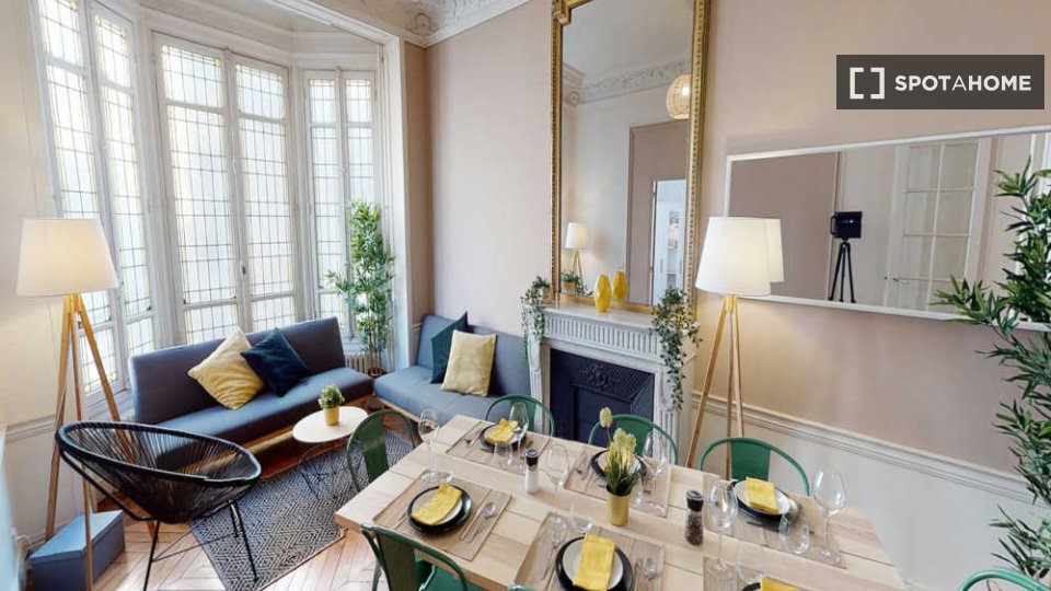 Double room Paris, 8 beds, 200m² — photo 12