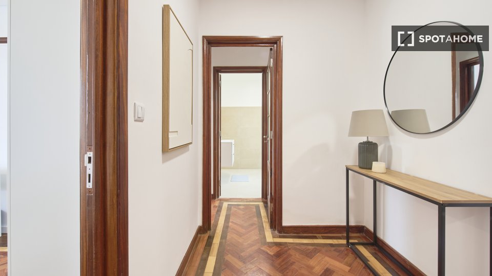 Double room Lisbon, 9 beds — photo 16