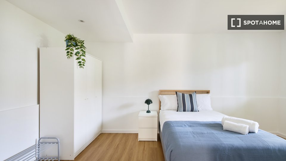 Double room Lisbon, 6 beds, 150m² — photo 6