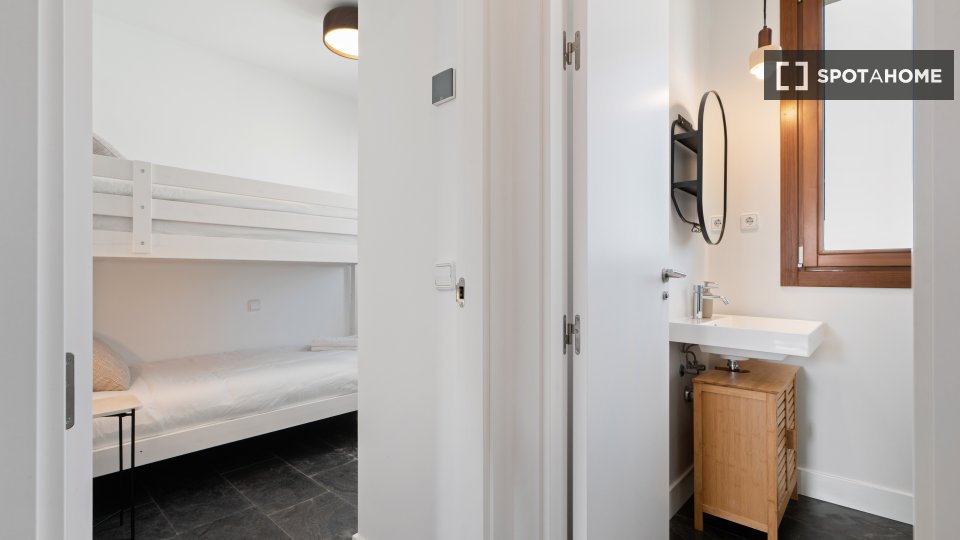 Apartment Madrid, 2 beds, 60m² — photo 9