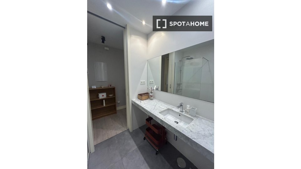 Apartment Madrid, 1 bed, 65m² — photo 14