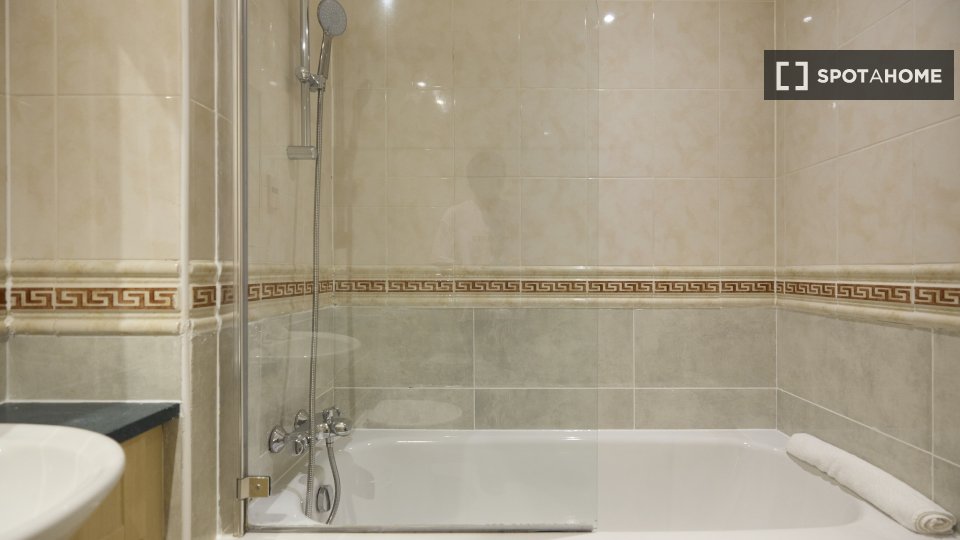 Apartment London, 3 beds, 255m² — photo 13