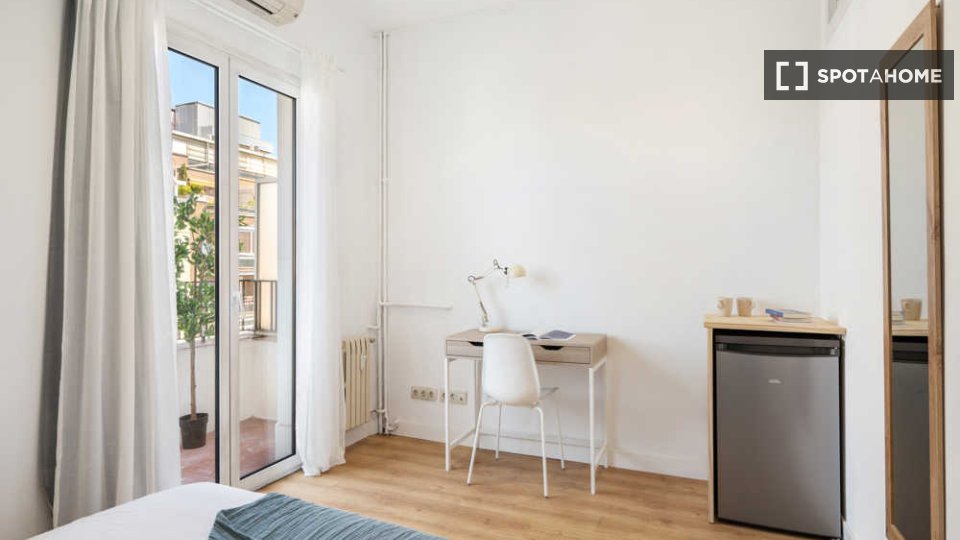Double room Madrid, 8 beds — photo 34