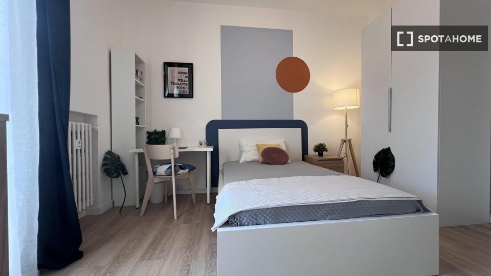 Double room Bologna, 3 beds — photo 14