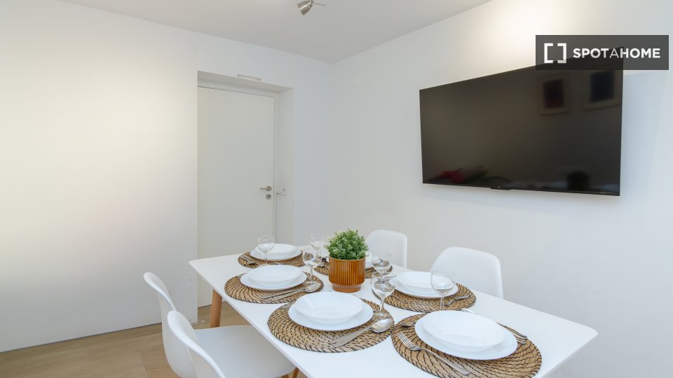 Double room Madrid, 6 beds — photo 82