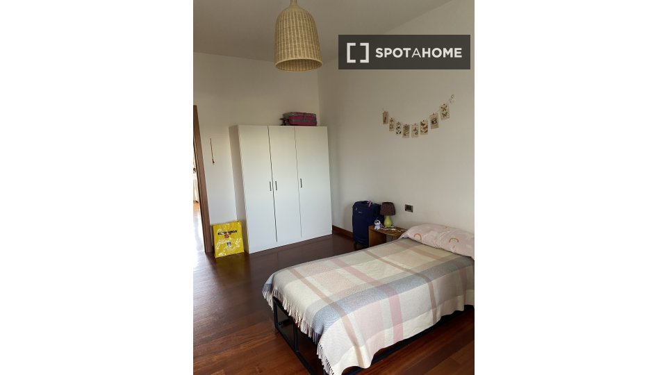 Double room Milan, 3 beds, 110m² — photo 17