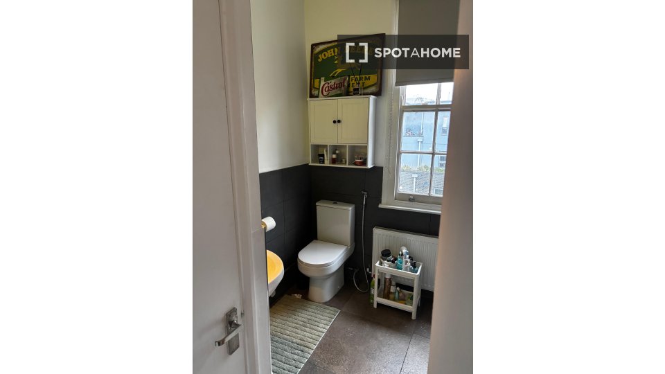 Double room London, 1 bed — photo 4