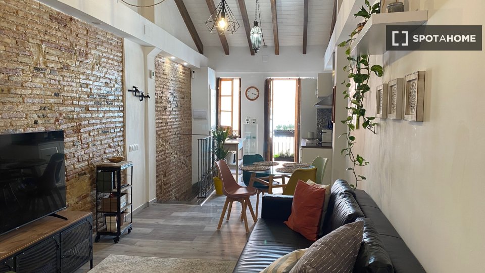 Apartment Valencia, 1 bed — photo 1
