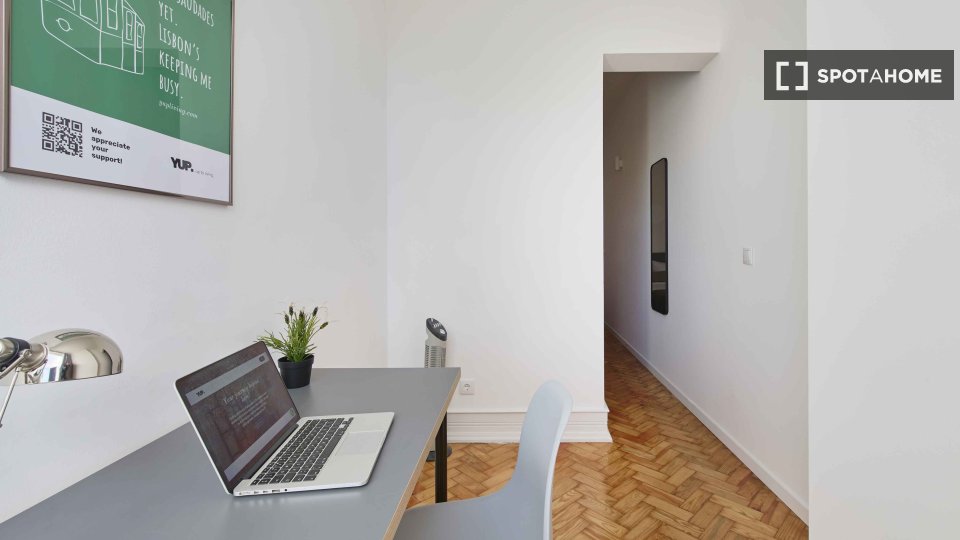 Double room Lisbon, 7 beds — photo 22