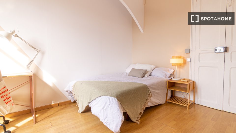 Double room Barcelona, 6 beds — photo 2
