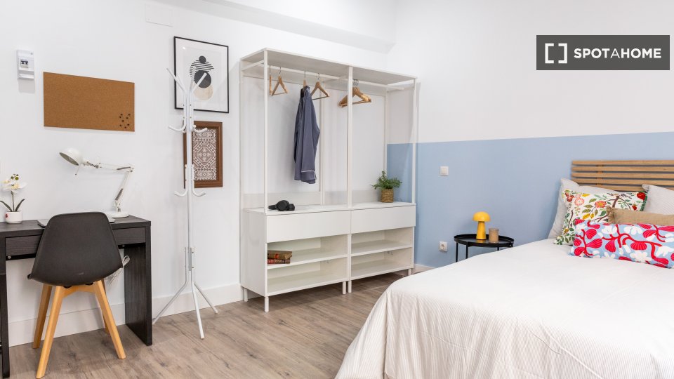 Habitación en piso compartido en alquiler en Universidad, Madrid