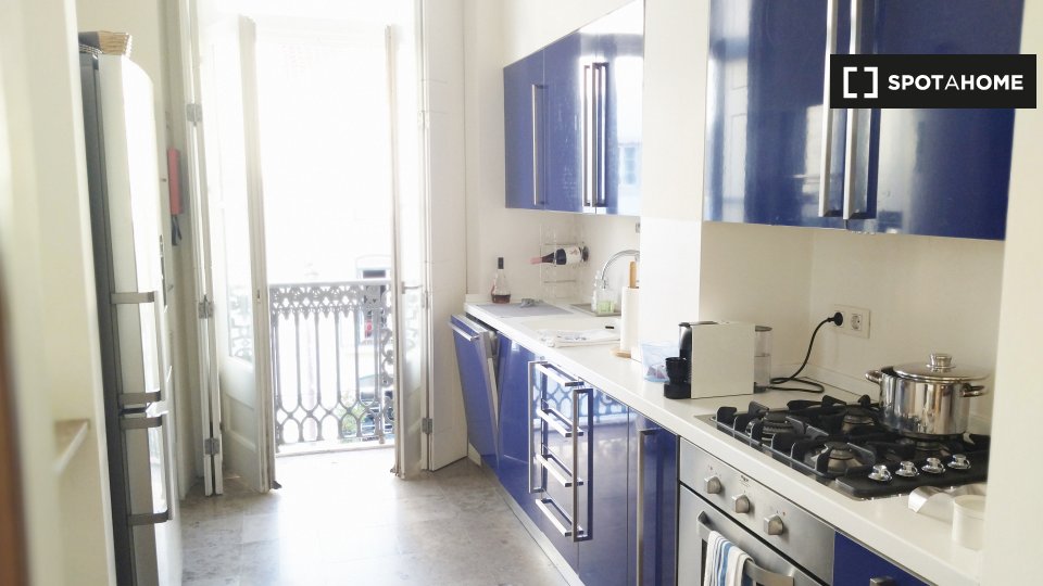 Apartment Lisbon, 2 beds — photo 12