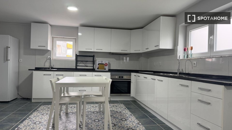 Double room Lisbon, 14 beds — photo 6
