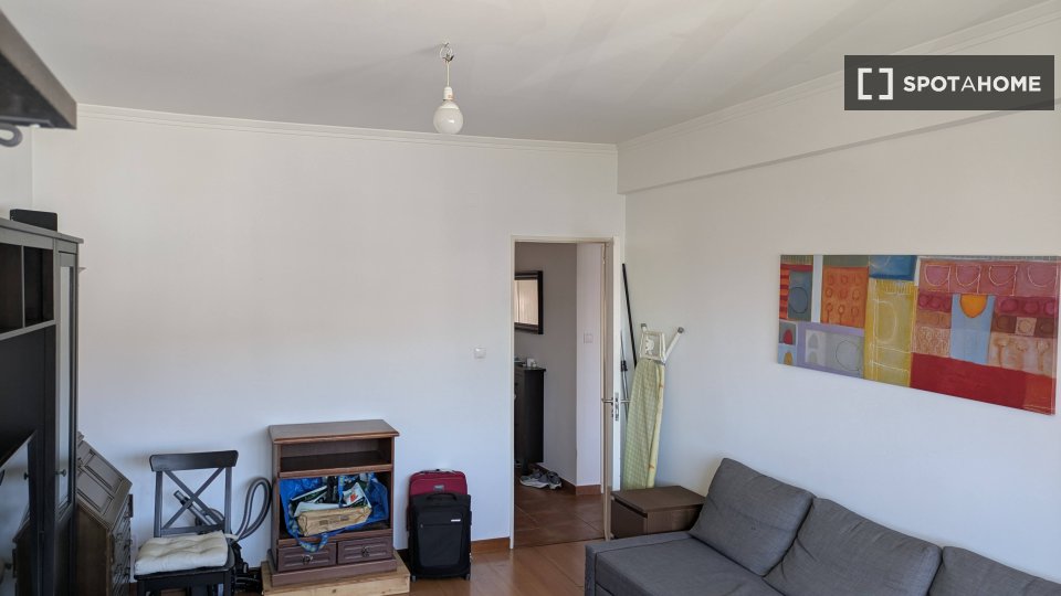 Apartment mono Lisbon, 55m² — photo 17