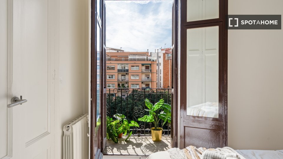 Double room Barcelona, 5 beds, 100m² — photo 59
