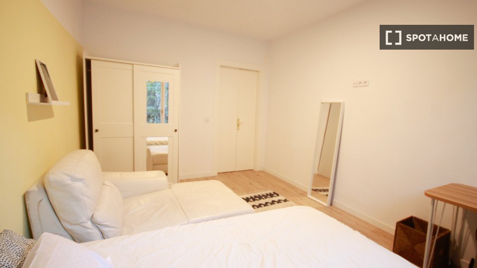 Double room Barcelona, 6 beds — photo 8