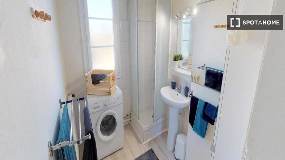 Double room Montpellier, 4 beds, 60m² — photo 9