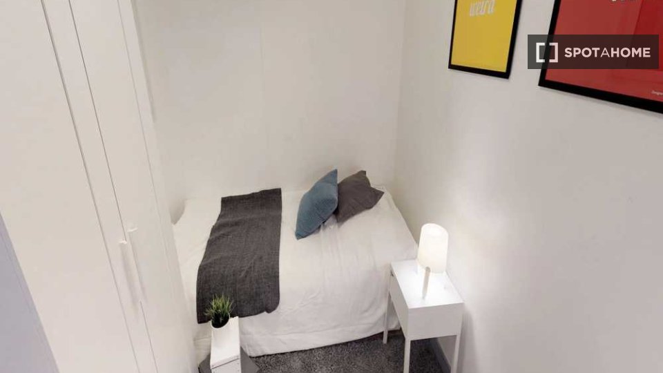 Double room Lille, 4 beds, 70m² — photo 16