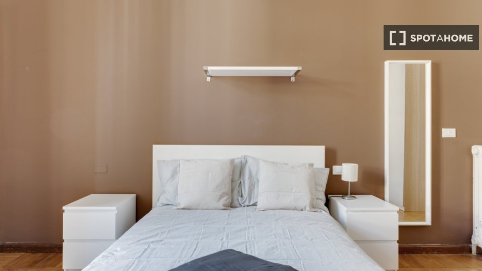 Double room Milan, 14 beds, 369m² — photo 4