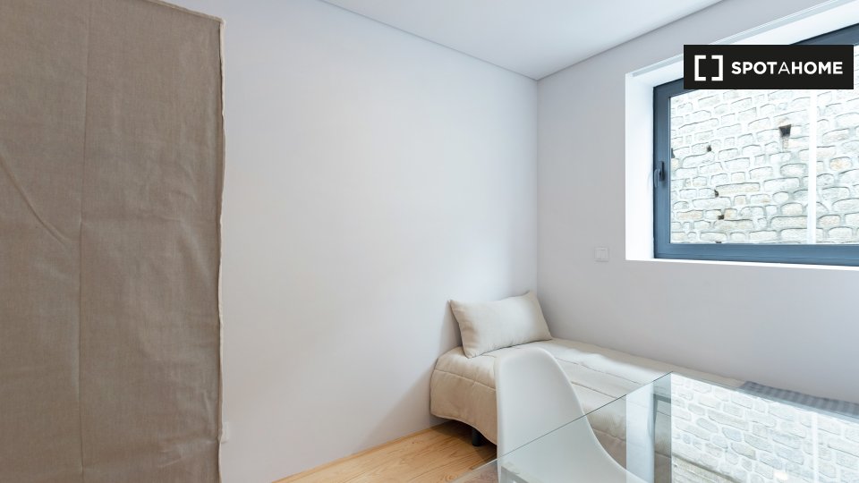 Double room Porto, 9 beds — photo 17