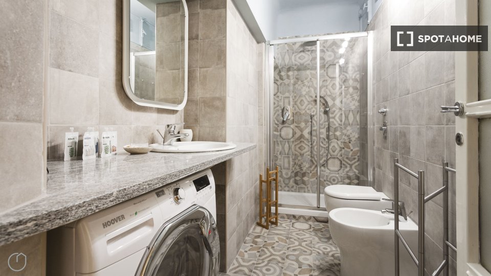 Apartment Milan, 1 bed, 56m² — photo 14