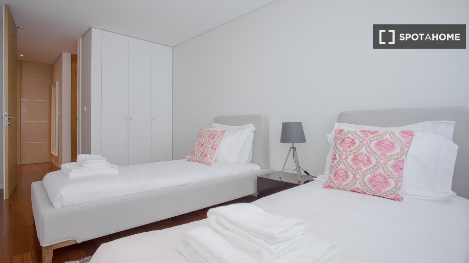 Apartment Porto, 2 beds, 110m² — photo 15