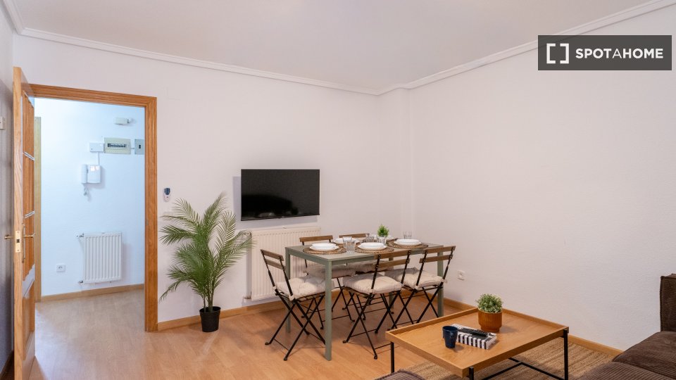 Double room Madrid, 5 beds — photo 19