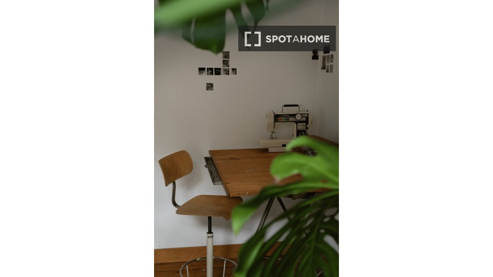 Double room Brussels, 2 beds, 65m² — photo 7
