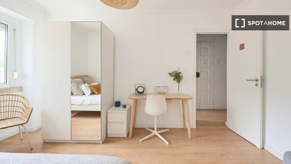 Double room Lisbon, 4 beds — photo 2