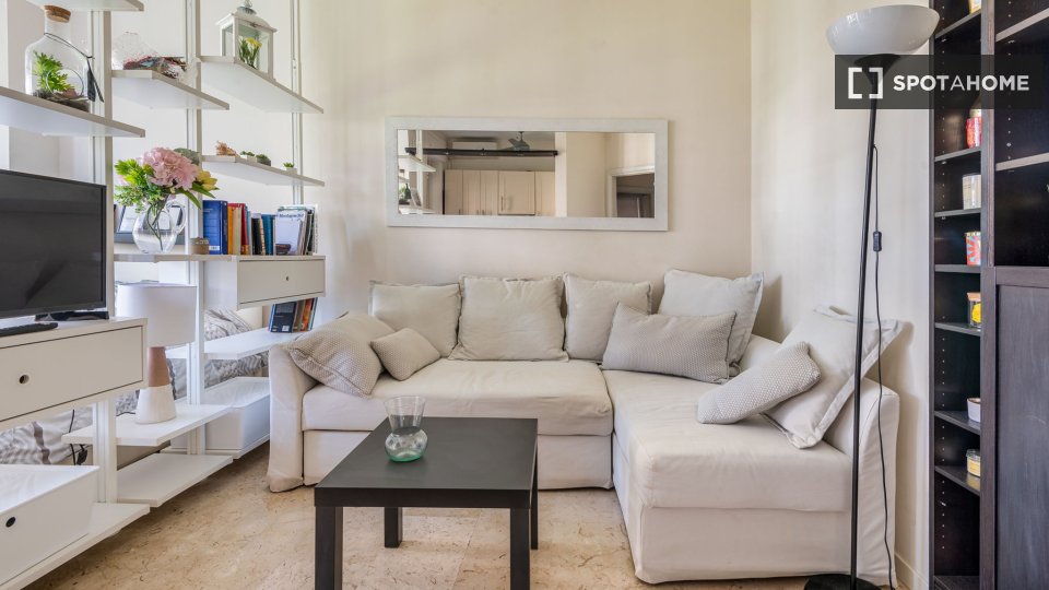 Apartment Milan, 1 bed, 40m² — photo 12