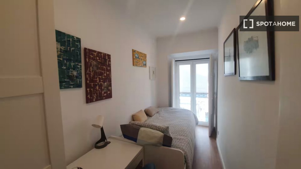 Apartment Lisbon, 3 beds — photo 11