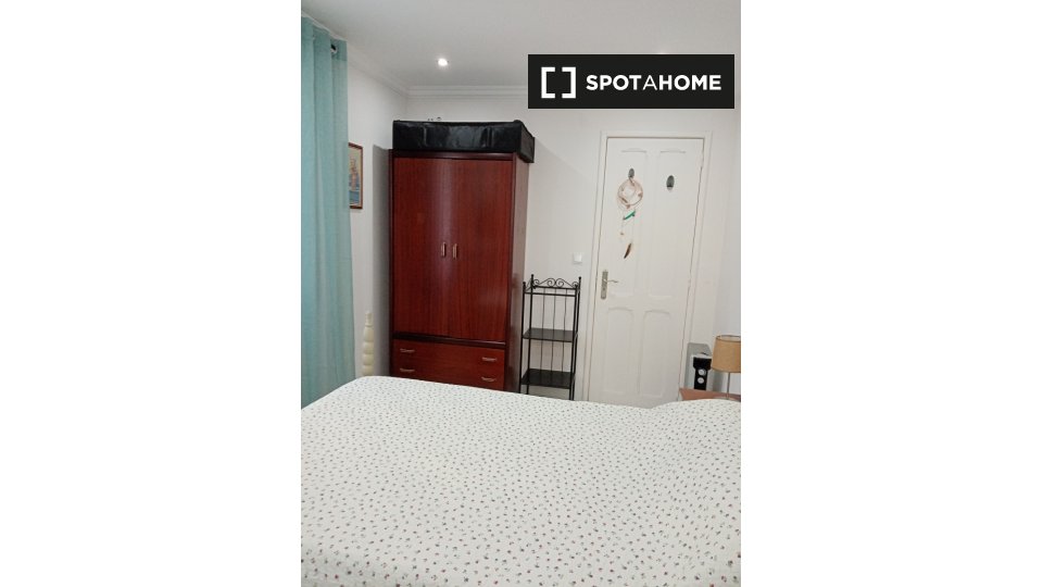 Double room Lisbon, 6 beds, 140m² — photo 5