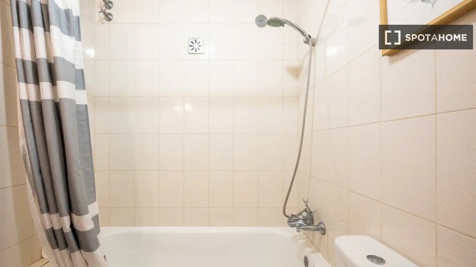 Apartment Lisbon, 1 bed — photo 2