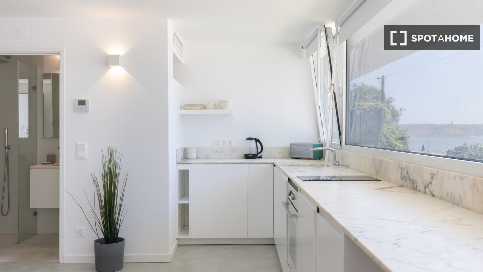 Apartment mono Lisbon — photo 9