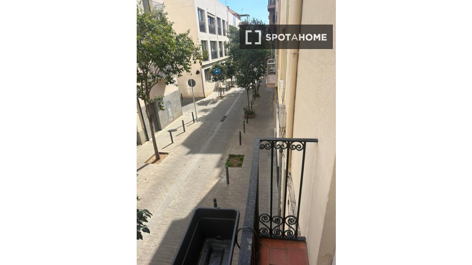 Double room Barcelona, 1 bed, 80m² — photo 3