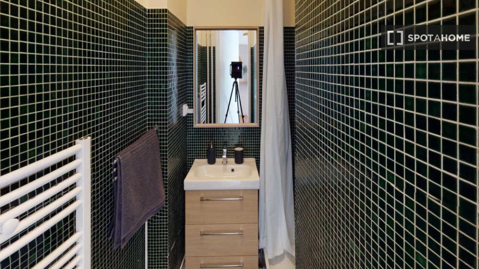 Double room Paris, 4 beds, 80m² — photo 18