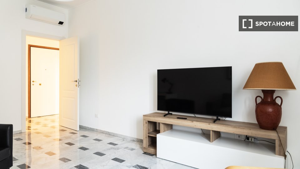 Apartment Milan, 1 bed — photo 3