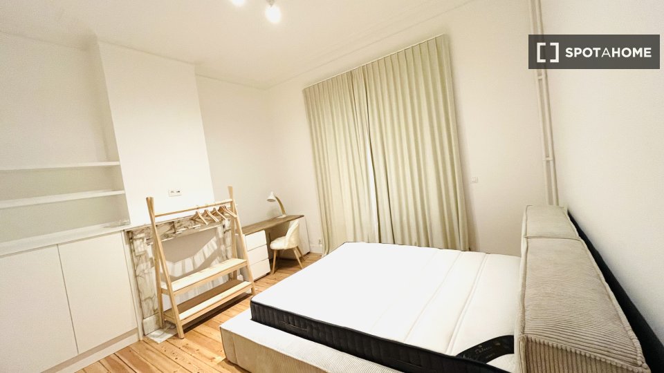 Double room Brussels, 8 beds — photo 19