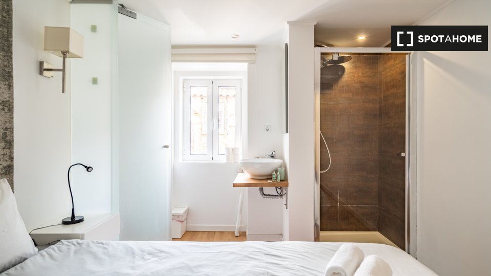 Apartment Lisbon, 1 bed — photo 17