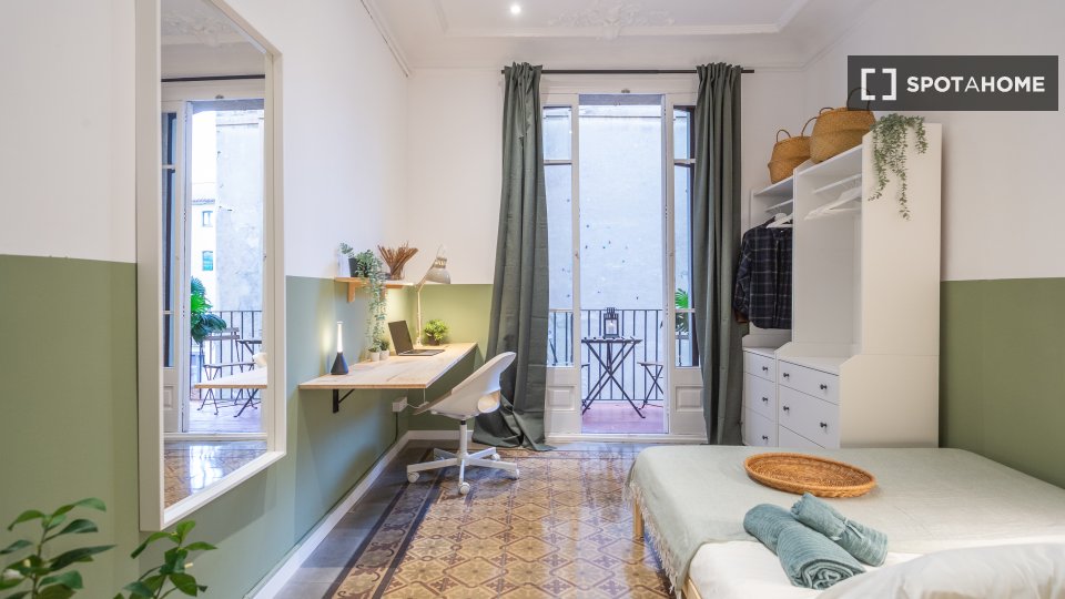 Double room Barcelona, 6 beds — photo 15