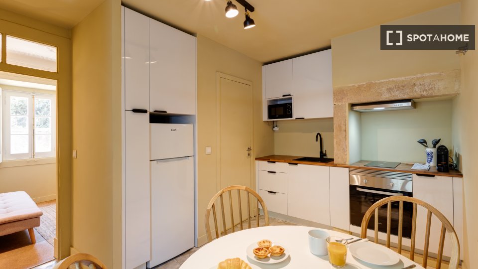 Apartment mono Lisbon, 60m² — photo 14