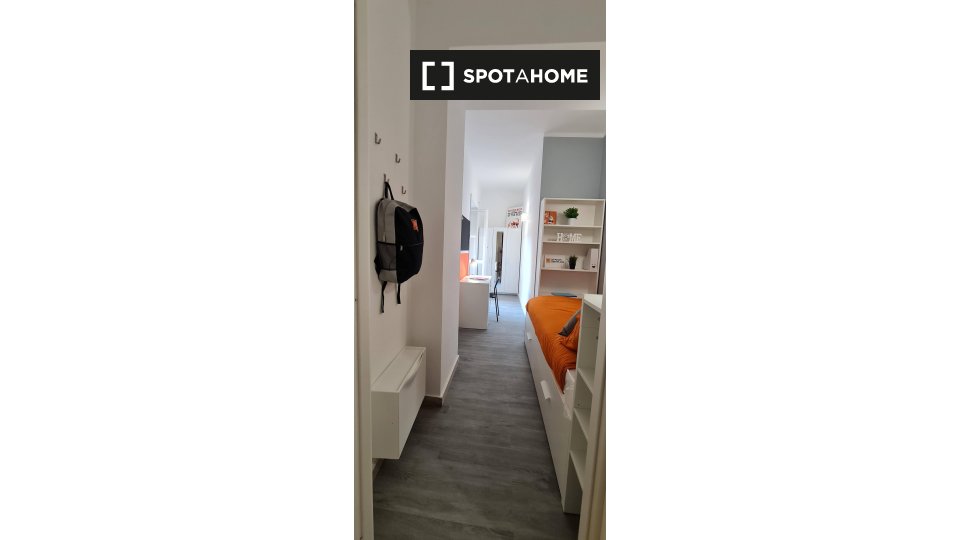Double room Rome, 6 beds — photo 18