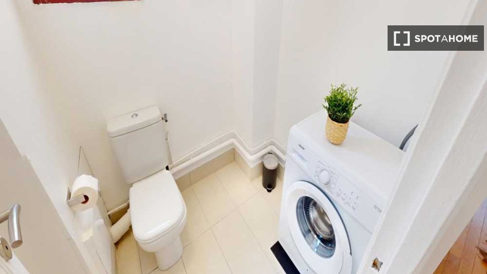 Double room Paris, 5 beds, 90m² — photo 5