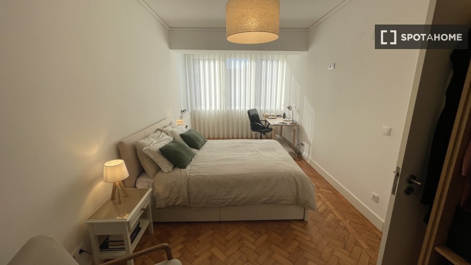 Apartment Lisbon, 1 bed, 60m² — photo 2